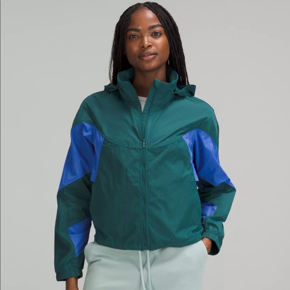 NWT Evergreen cropped Jacket Lululemon